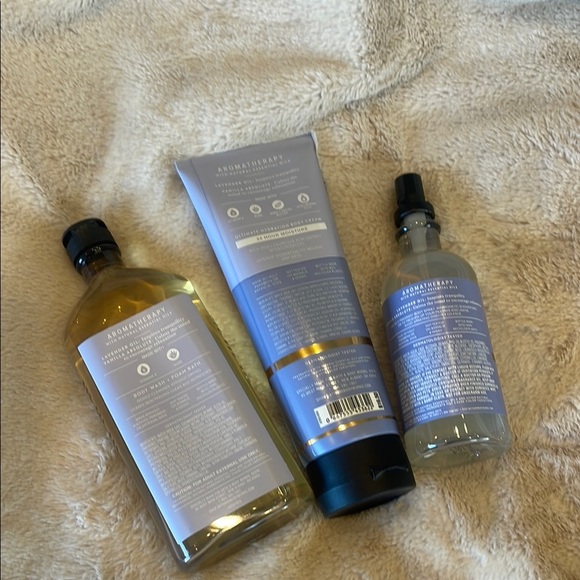 Bath & Body Works Lavender & Vanilla Moisturizer and Body Oil Collection 3 piece - Picture 3 of 3